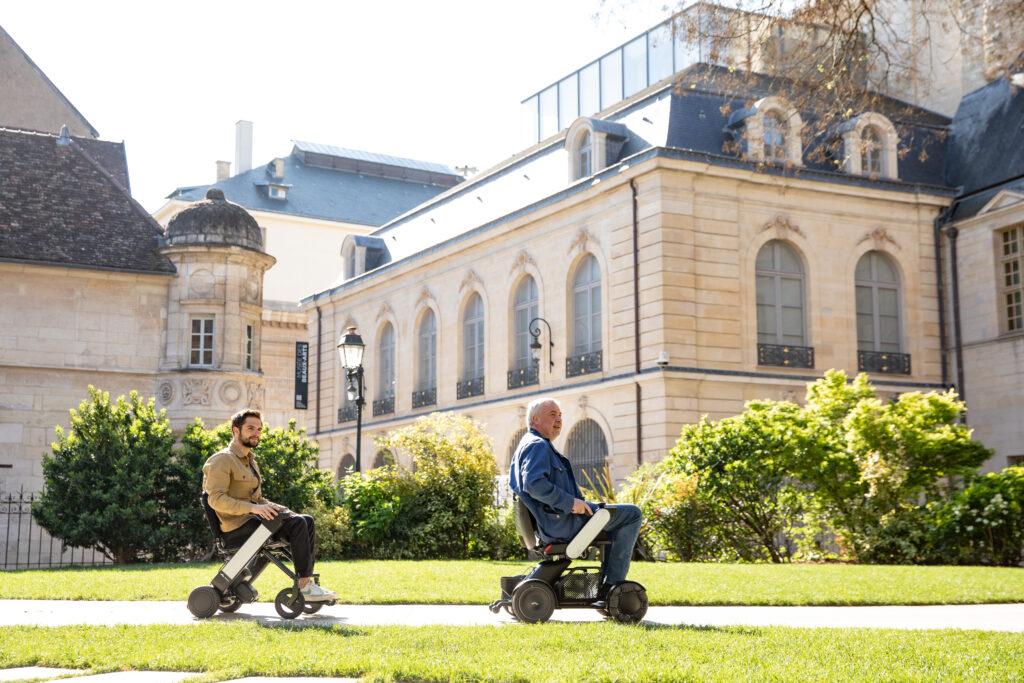 Personnes en fauteuil roulant