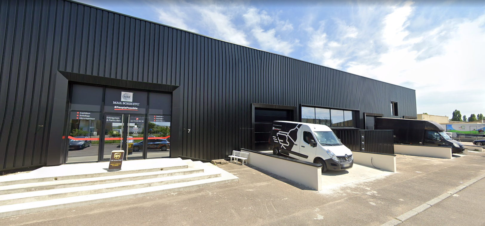 Cette image illustre les locaux dijonnais de Mail Boxes Etc.